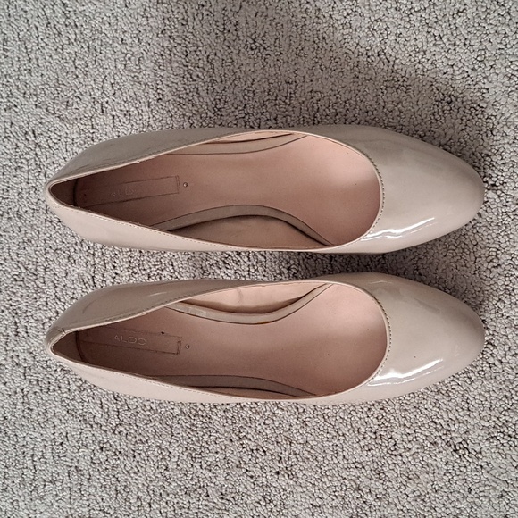 ALDO Patent Leather Pumps - Picture 2 of 16